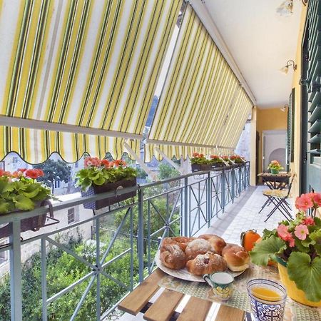 Millie Sorrento Suites Bagian luar foto